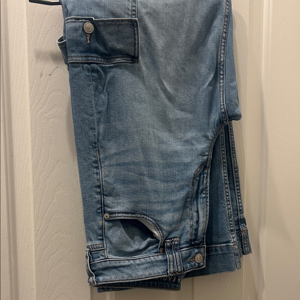 American Eagle Outfitters Light Blue Women Jeans